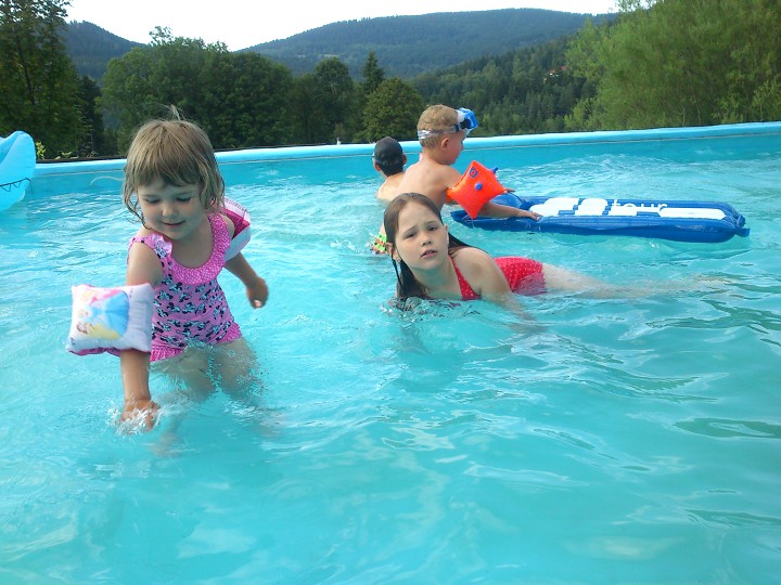 Bazén na šumavském Kačerově 