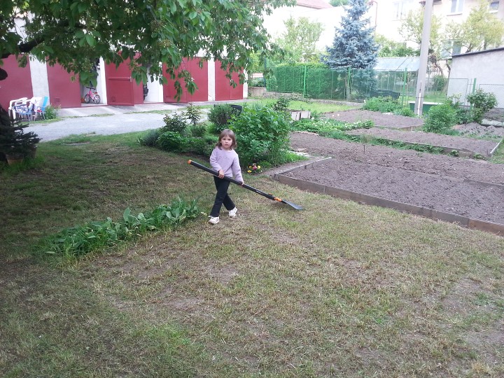 Jarní práce na zahradě 