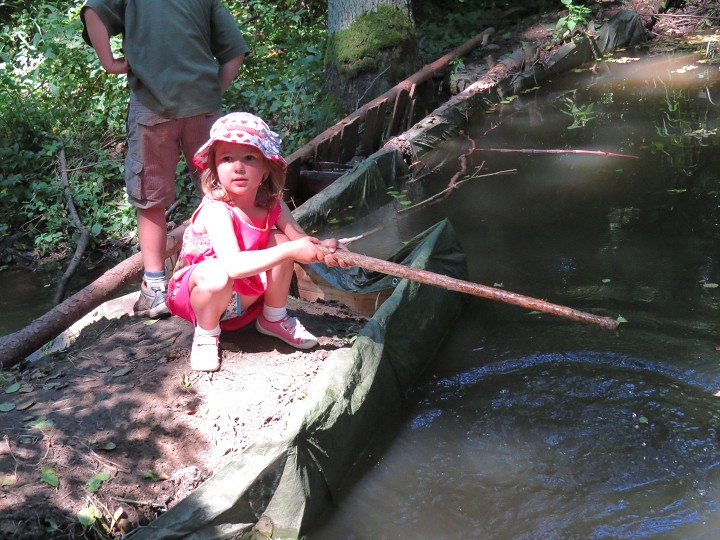 Koupelna u Baruška na skautském táboře 